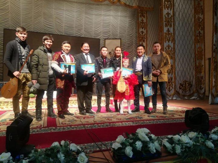 Юнусов Маратжан Жас ақындарды тәрбиелегені үшін Алғыс хатпен  марапатталды